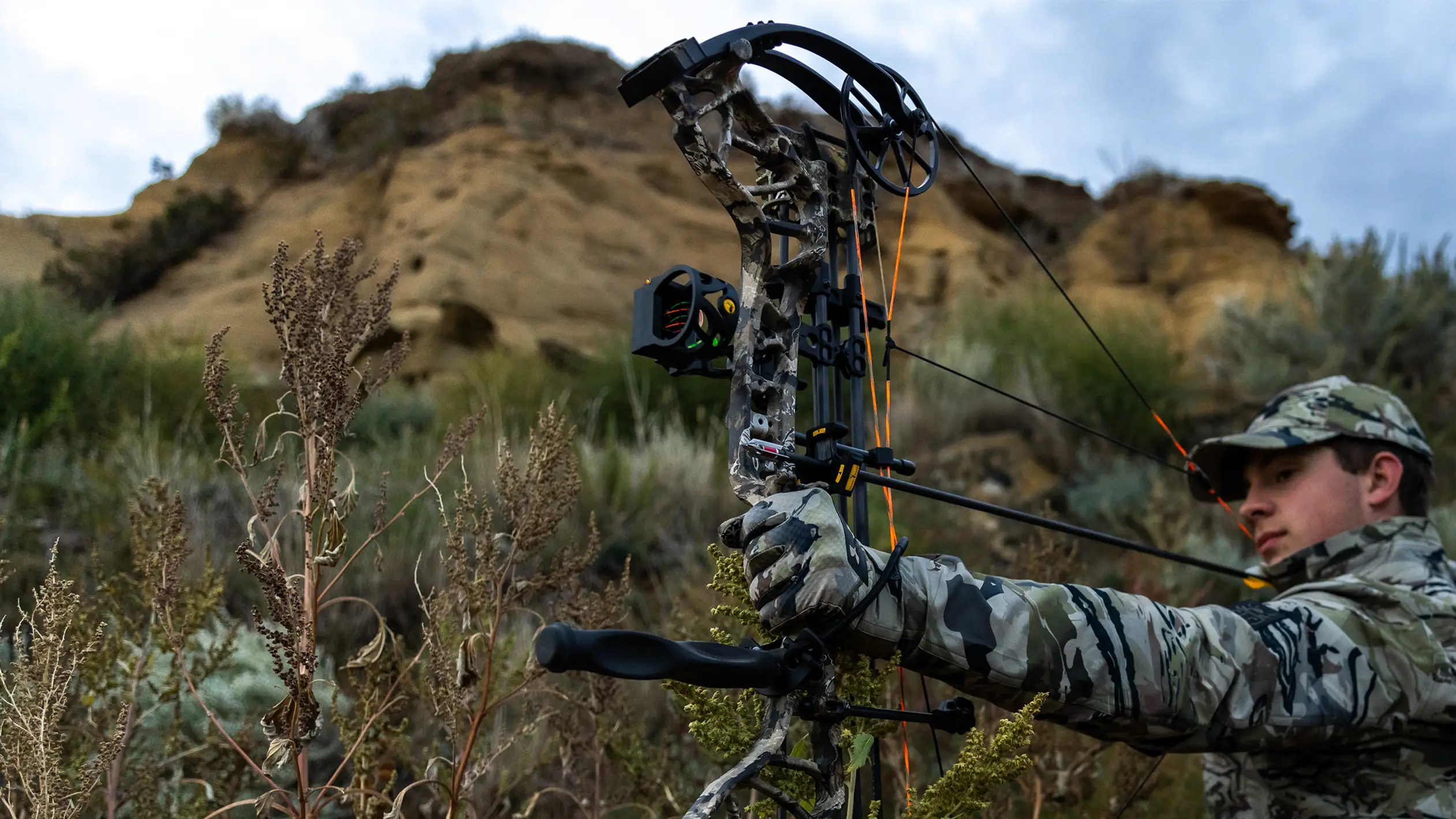 Bear Archery Species EV RTH Compound Bow RH70 Mossy Oak Country DNA